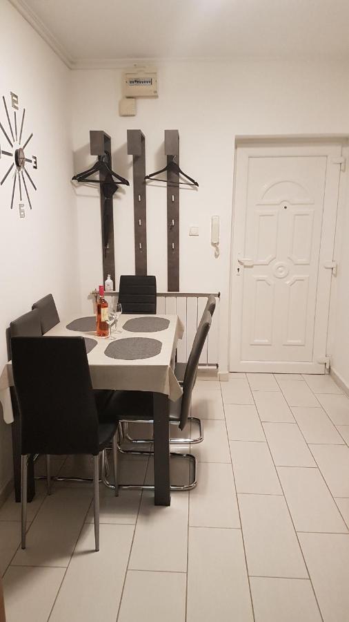 Rose Apartman Debrecen Exterior photo