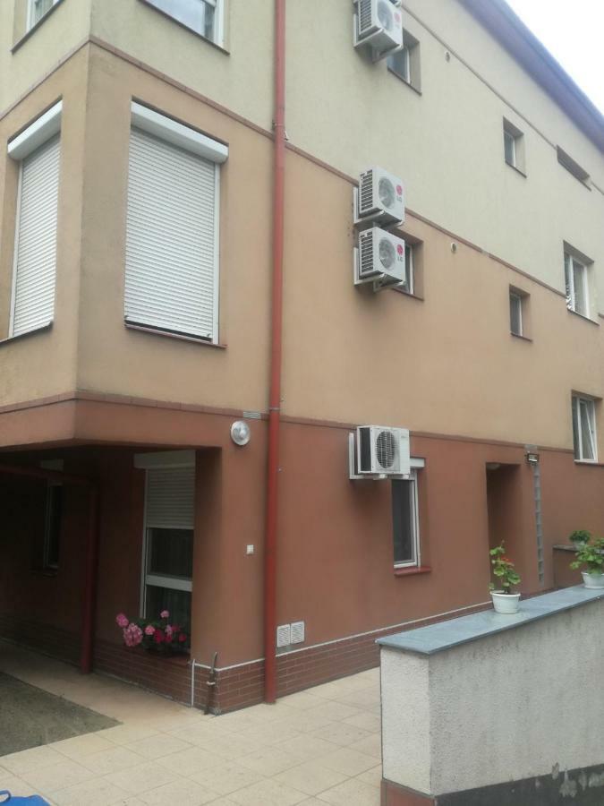 Rose Apartman Debrecen Exterior photo