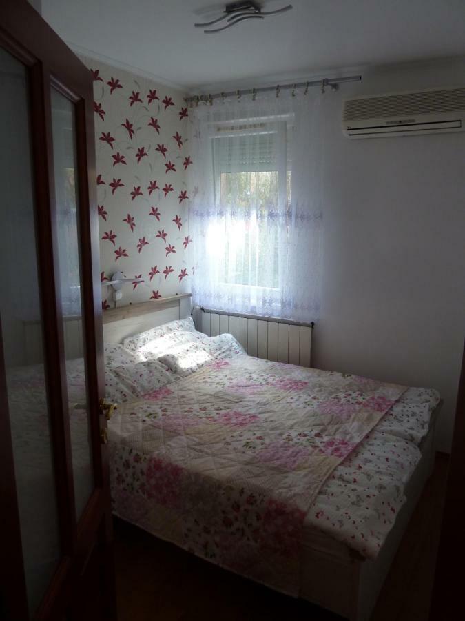 Rose Apartman Debrecen Exterior photo